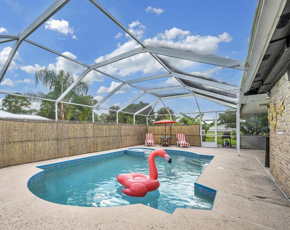 Private Oasis Home With Amazing Heated Pool, Tiki Bar & More! Fort Pierce Exterior photo