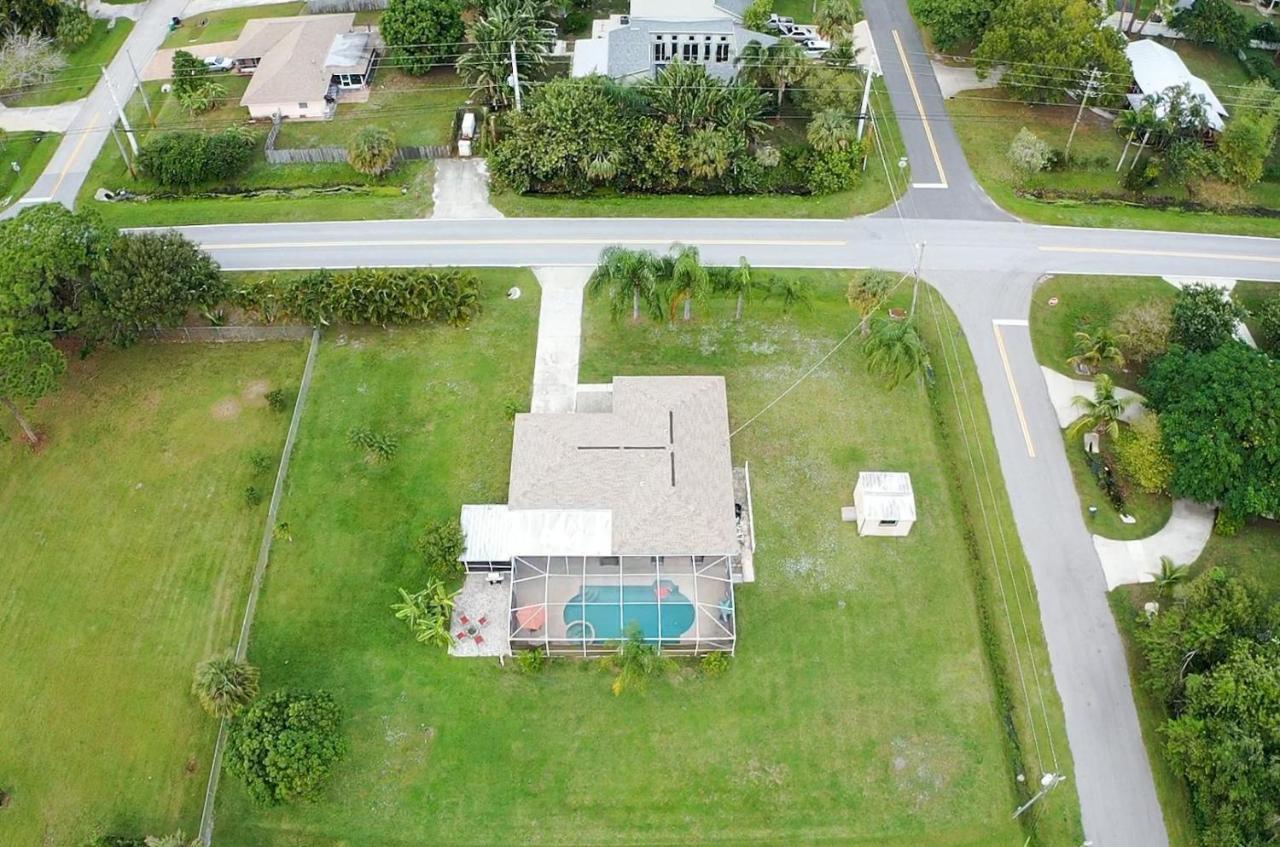 Private Oasis Home With Amazing Heated Pool, Tiki Bar & More! Fort Pierce Exterior photo